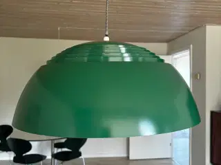 Arne Jacobsen Royal Ø50