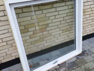 3 styk Topstyret hvide termovinduer