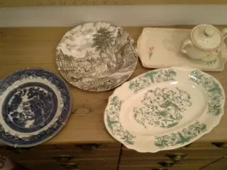 Masse af diverse porcelæn,