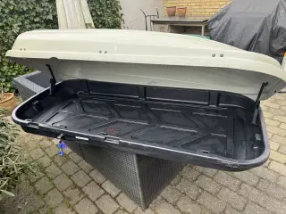 Tagboks med Thule tagbøjler 