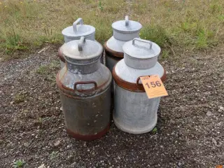 MÆLKEJUNGER, 4