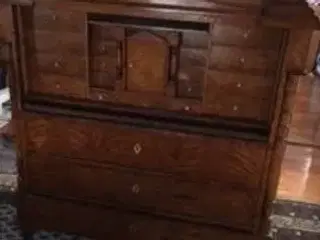 Gammel kommode