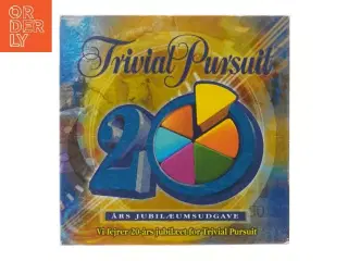 Trivial Pursuit 20 års jubilæumsudgave spil fra Hasbro (str. 27x27 cm)