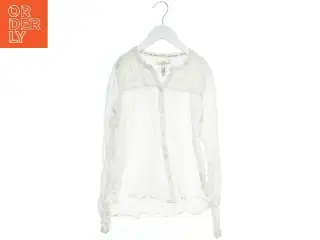 Hvid bluse med knapper fra Logg (str. 152)