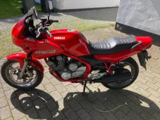 Yamaha xj 600 division 