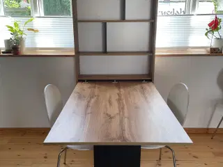 Genialt folde-ud bord til den lille lejlighed