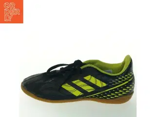 Adidas indendørs fodboldsko fra Adidas (str. Us -1)
