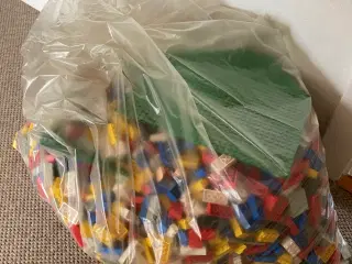 4 kg assorterede legoklodser