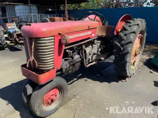 Traktor MASSEY-FERGUSON 65 Us smal forhjul