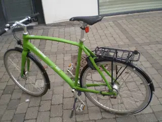 Næsten ny herrecykel BUD MODTAGES !