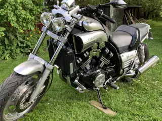 NYSYNET Yamaha Vmax til sen-sommerpris!