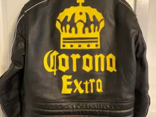 Corona jakke.   