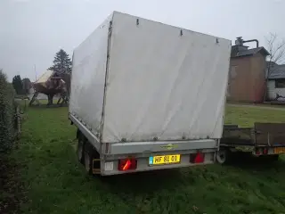 Humbauer 2500 kg med overbygning