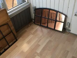 Mange forskellige staldvinduer