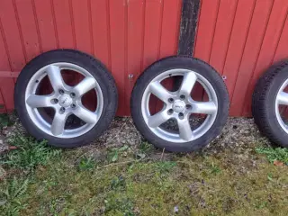 17" alufælge med Uniroyal dæk