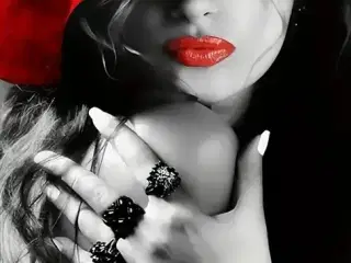 * Lærredsmaleri/tryk; Røde læber og hat