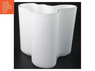 Alvar Aalto Vase (str. 13x15,5 cm)