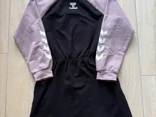 Hummel kjole i økologisk bomuld, str. 134