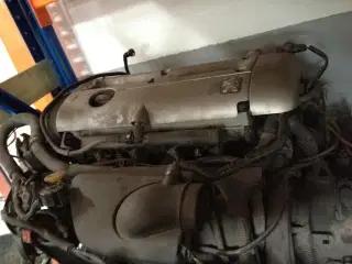 Peugeot 406 2.0 16V motor/gear