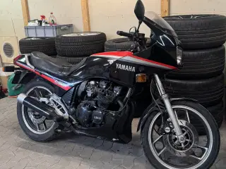 Yamaha XJ600