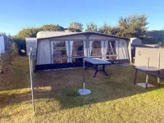 Adria Adora 613HT - med alt tilbehør