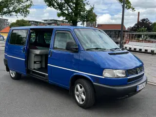 VW Caravelle 2.5 TDI  campervan