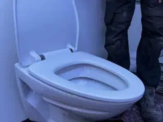 Ifö toilet med softclose sæde