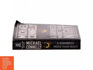 A Darkness More Than Night af Michael Connelly (Bog)