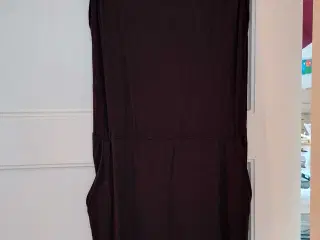 Kjole med dyb ryg
