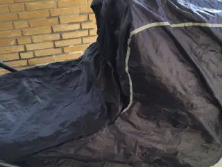 Odder barnevogn med tilbehør