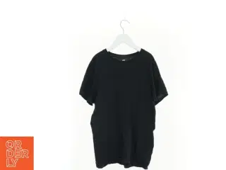 T-Shirt fra H&M (str. 158 cm)