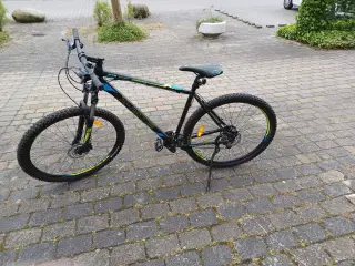 En meget velholdt M.B.