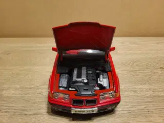 Modelbil. BMW 325i Convertible (1993) Skala 1/18