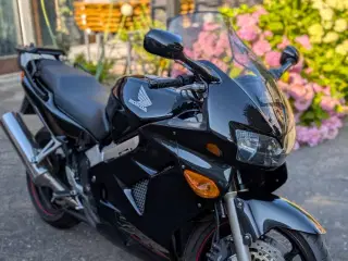 Honda VFR800FI 1999