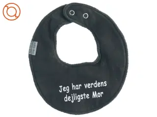 Sort babyhagesmæk med tekst fra Mikk-line (str. 20 x 17 cm)