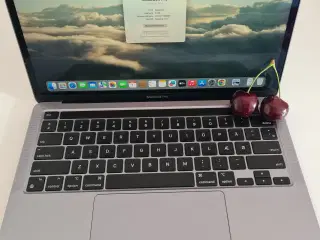 Macbook