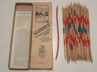 Komplet Skrabnæse spil fra før 1948.