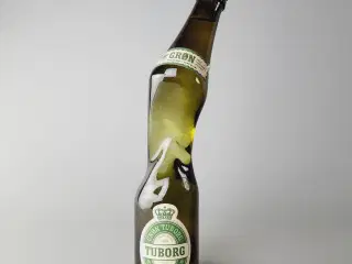 ⭐️· Tuborg Grøn Pilsner – Unik "Snoet/Skæv" Flaske