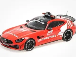 1:18 Mercedes AMG GT-R F1 Safety Car 2021