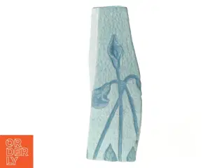 Keramik Vase med Kalla Liljer (str. 21 x 7 cm)
