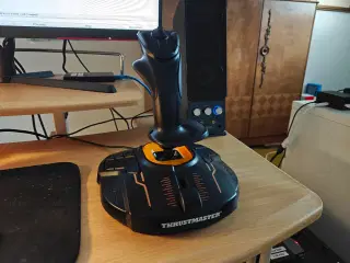 Joystick - Thrustmaster T.16000M