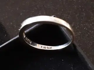 Ring hvidguld