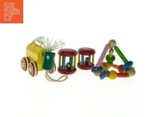 BRIO trækdyr og rangle fra Brio (str. 13x10 cm)