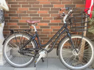 Købt til 5399 kr 26 tommer lækker model 