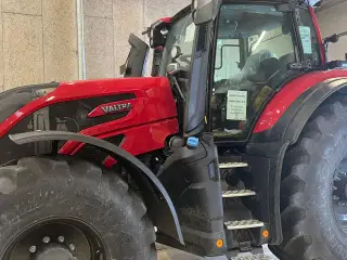 Valtra Q245 Q245