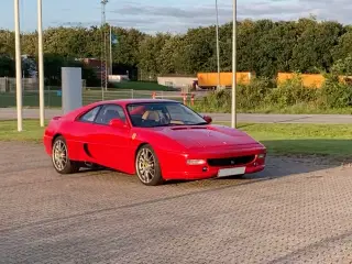 Højrestyret Toyota MR2 - Ferrari replica F355