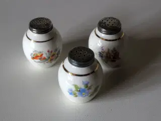 Meget gamle saltbøsser med sølvlåg