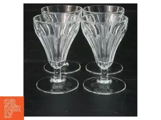 Sæt af fire glas (str. 9,5 cm)