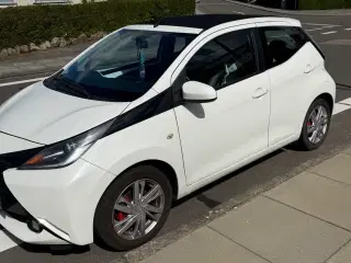 Toyota Aygo x-Wave sky 
