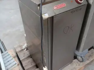 Varme skab